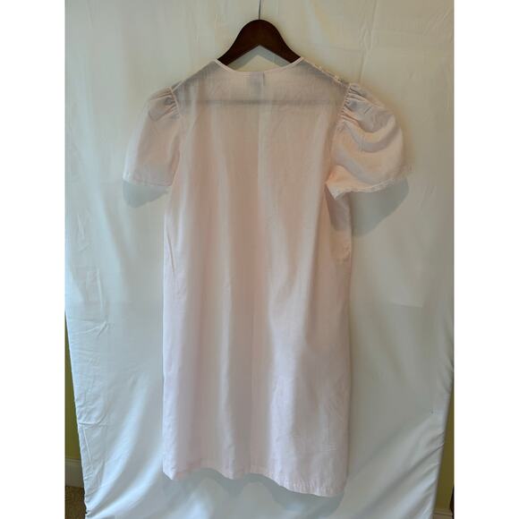 Vintage Nightgown Women’s Small Embroidered Short Sleeves Made In USA Trad Wife - Picture 4 of 8